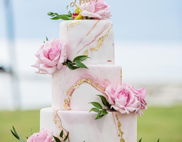 Cakes Listing Category Cakes by Noida