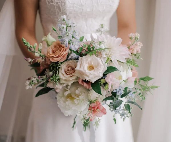 116668-spring-pastel-wedding-bouquet